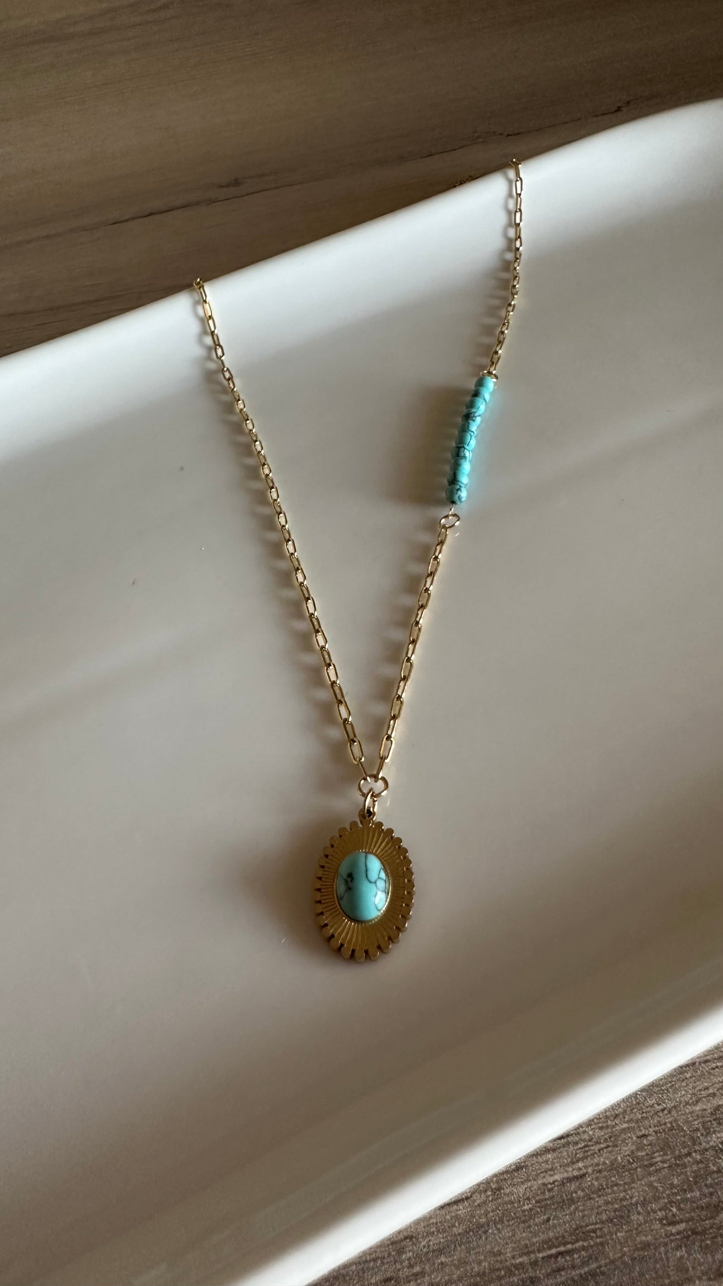 Collar turquesa