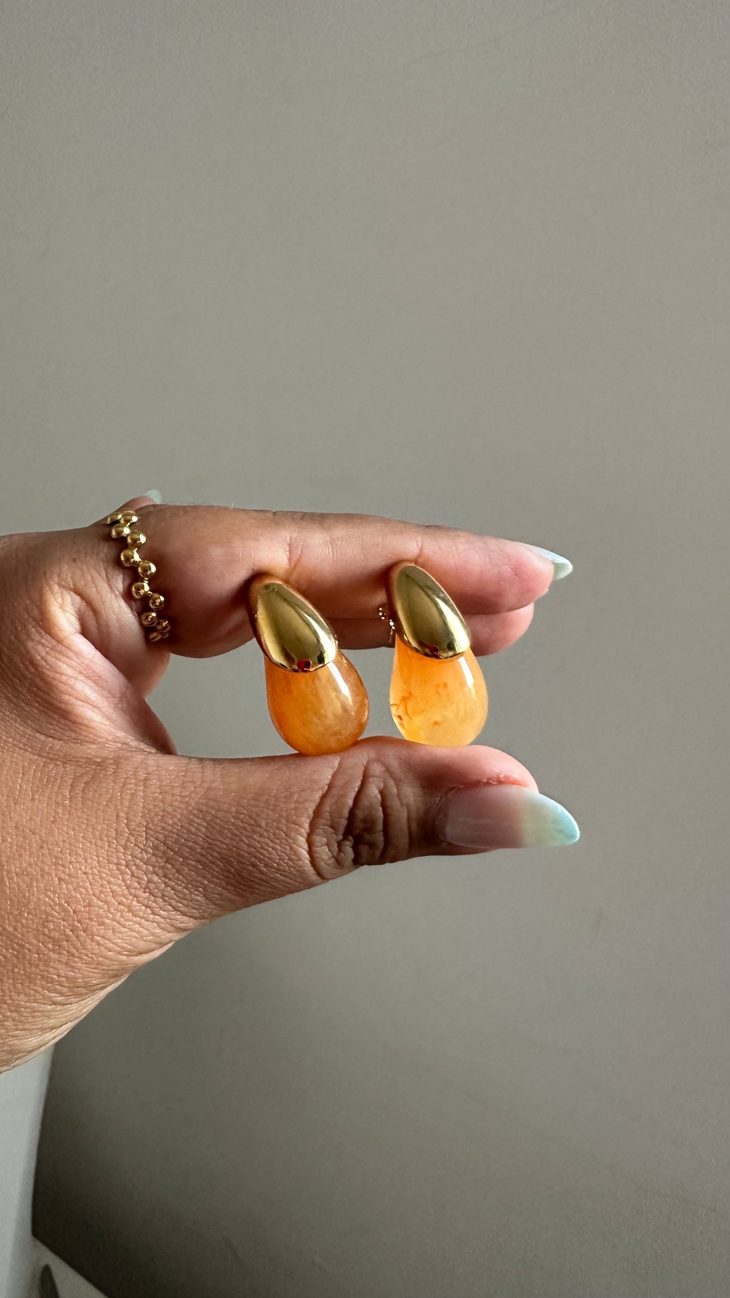 Pendiente naranja Glow