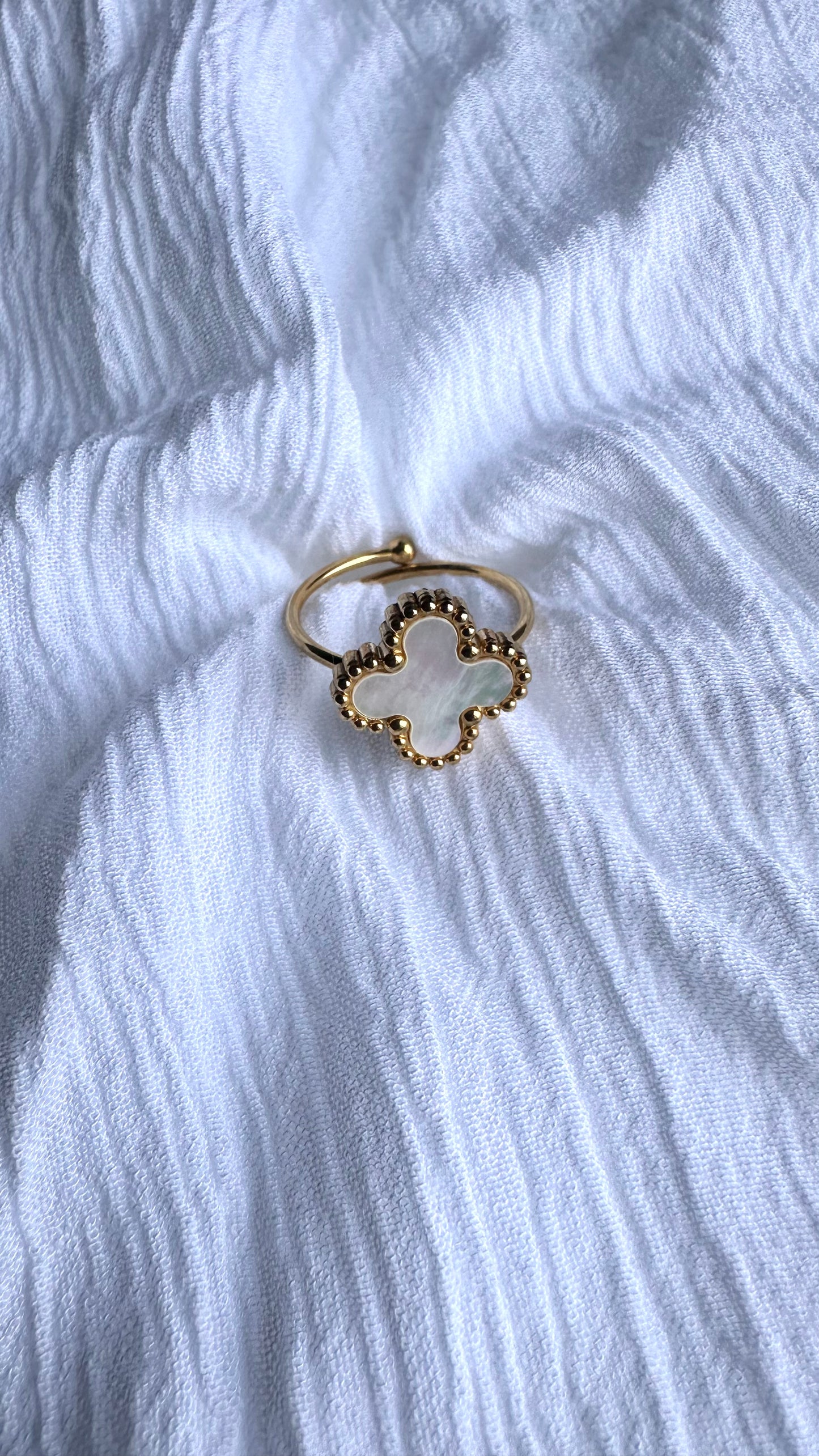 Anillo Trebol Blanco