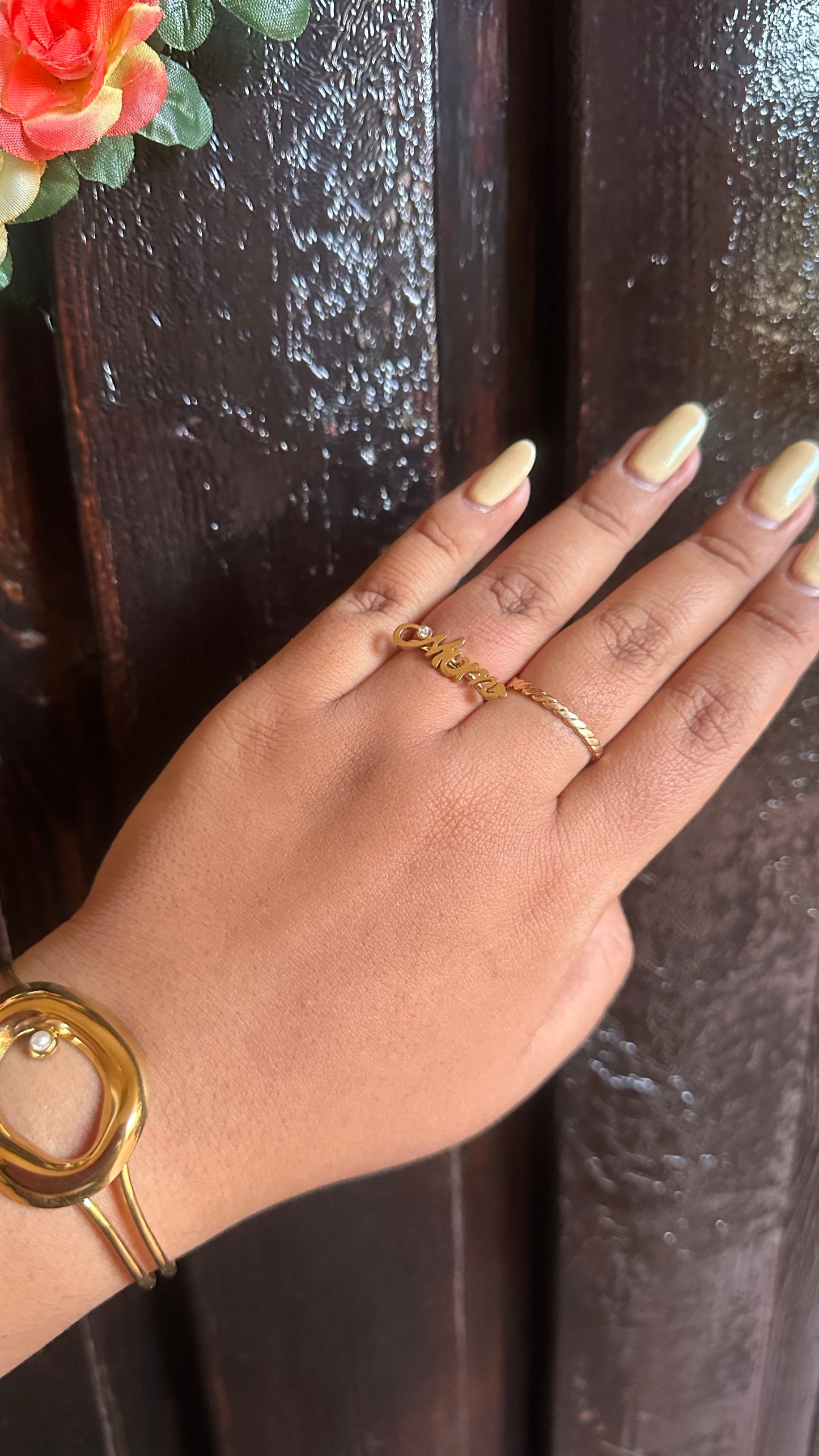 Anillo Mom