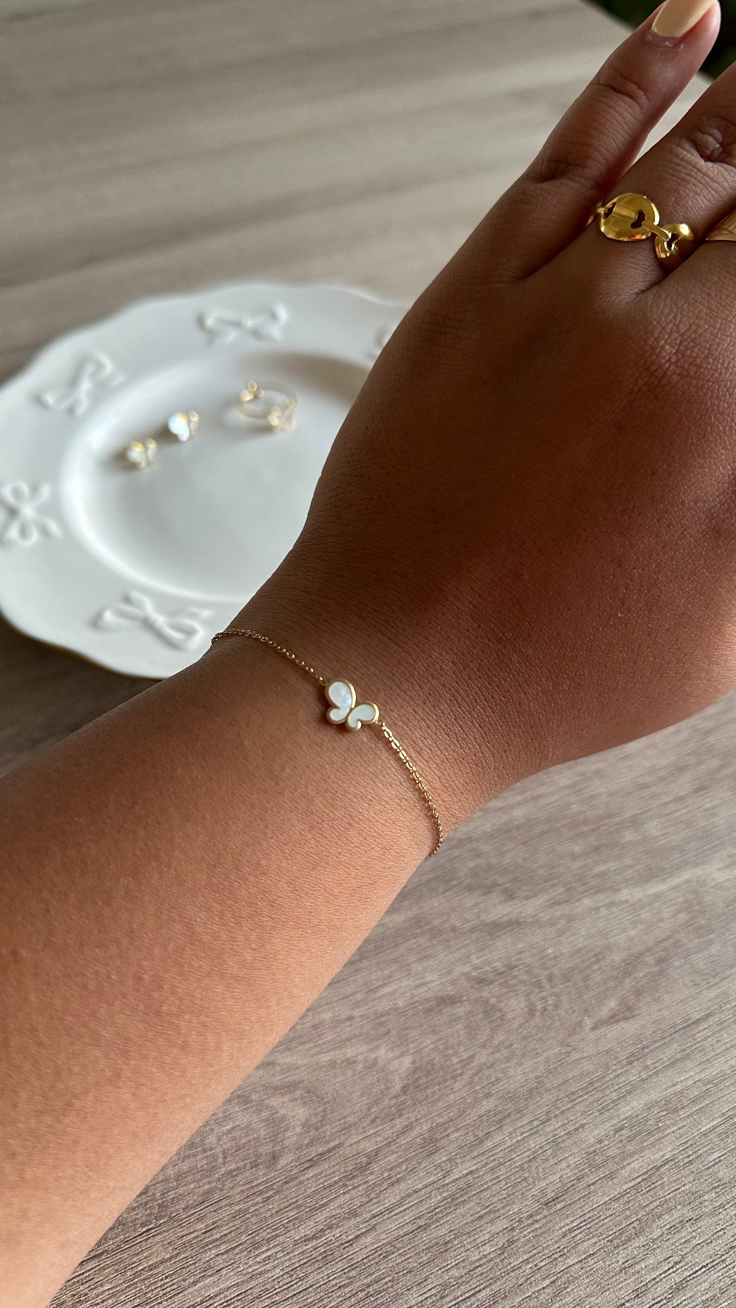 Pulsera mini mariposa