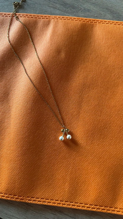 Collar cereza perlada