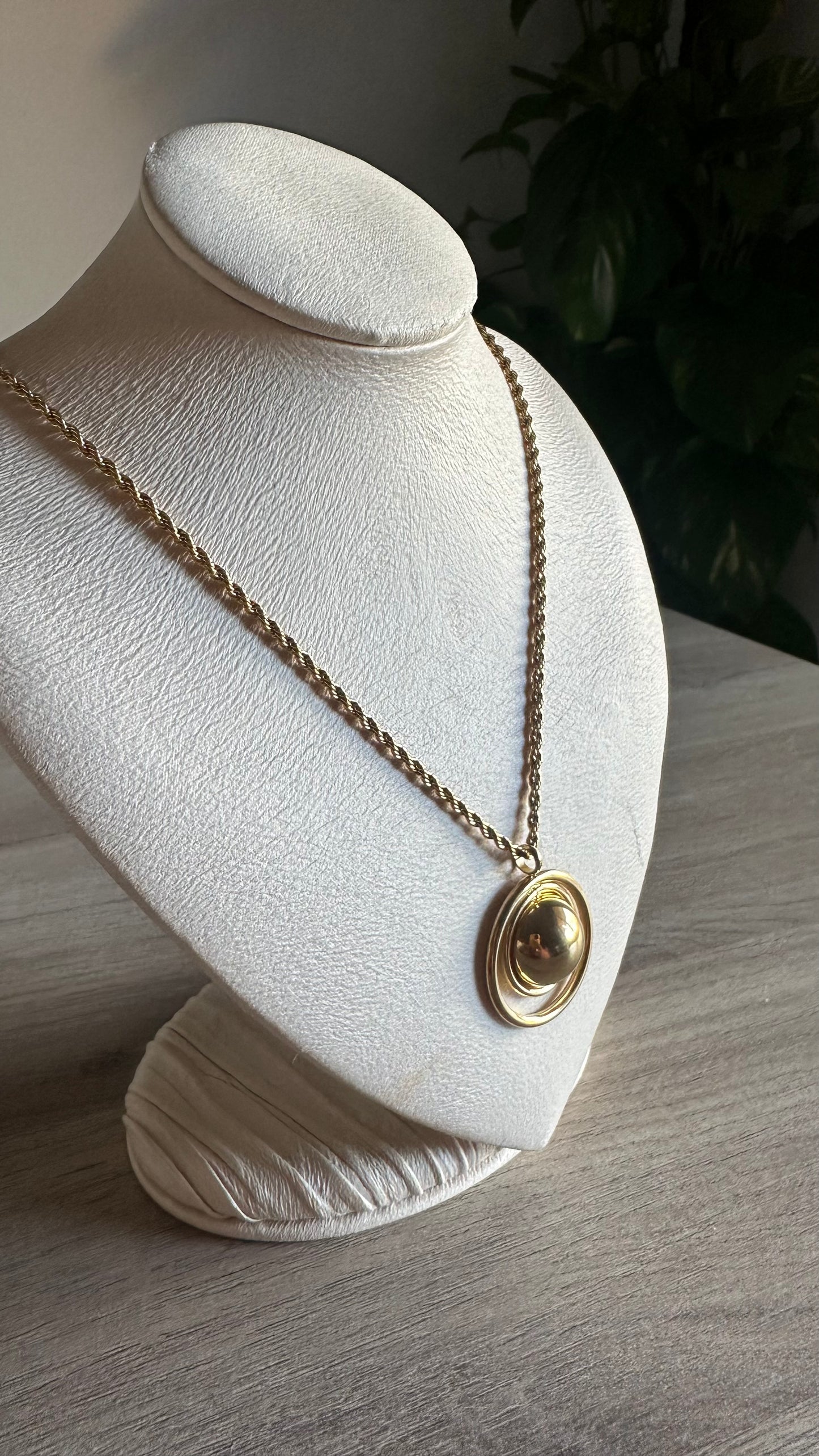 Collar Oro