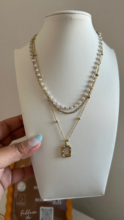 Collar triple