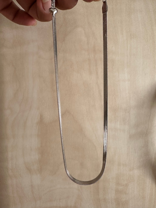 Collar liso Plata