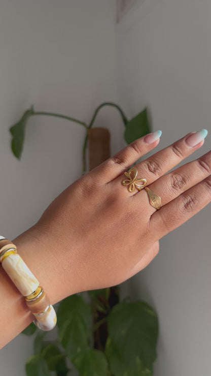 Anillo mariposa vera